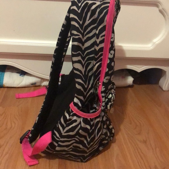 Justice book bag:letter B - Picture 4 of 4